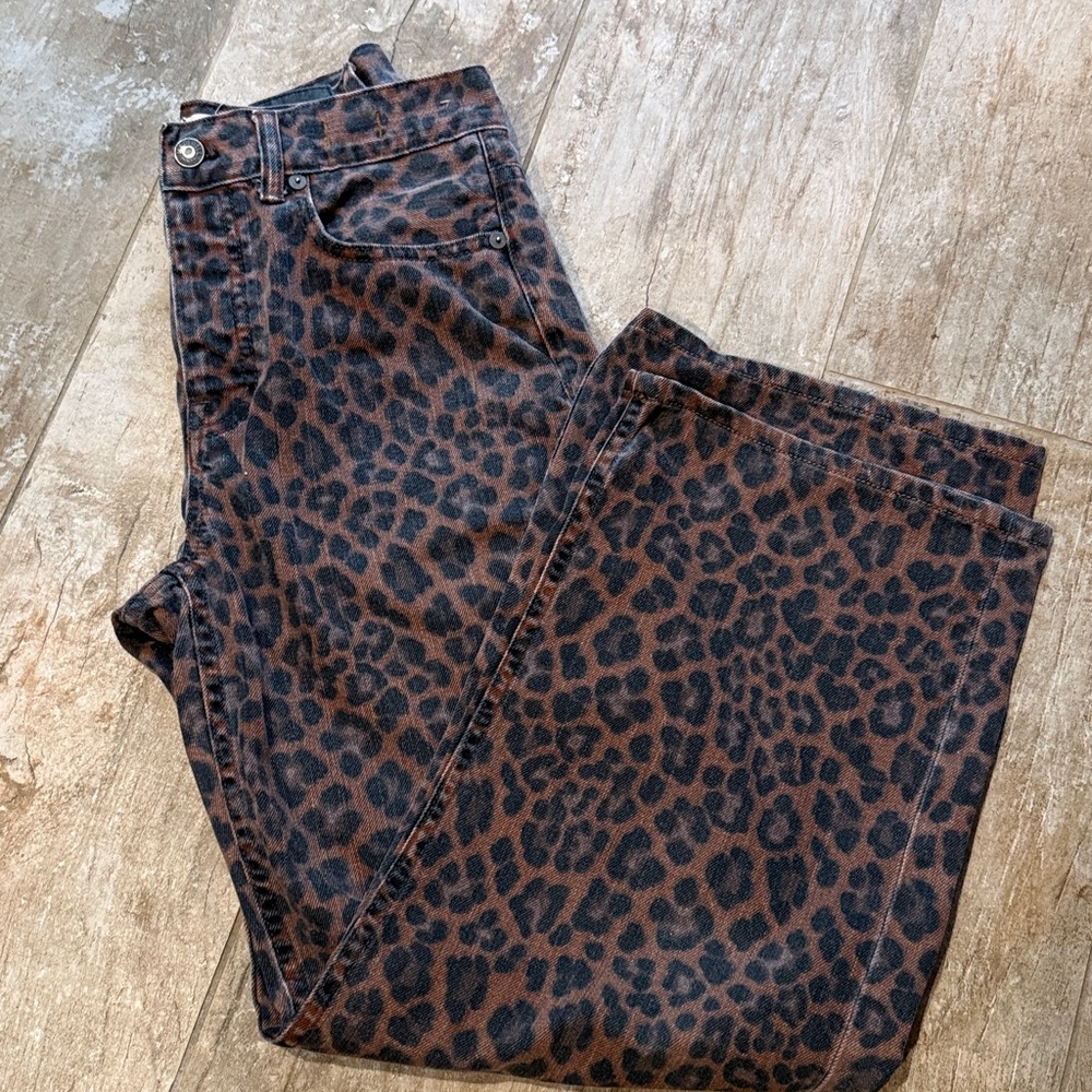 Leopard print jeans